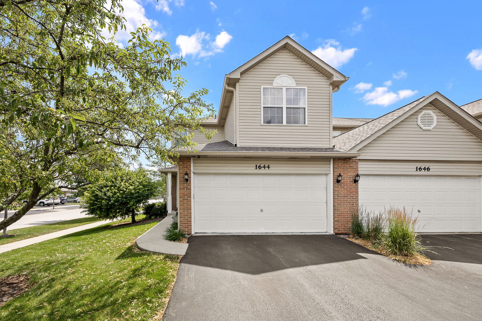 1644 Windward Avenue, Naperville IL 60563