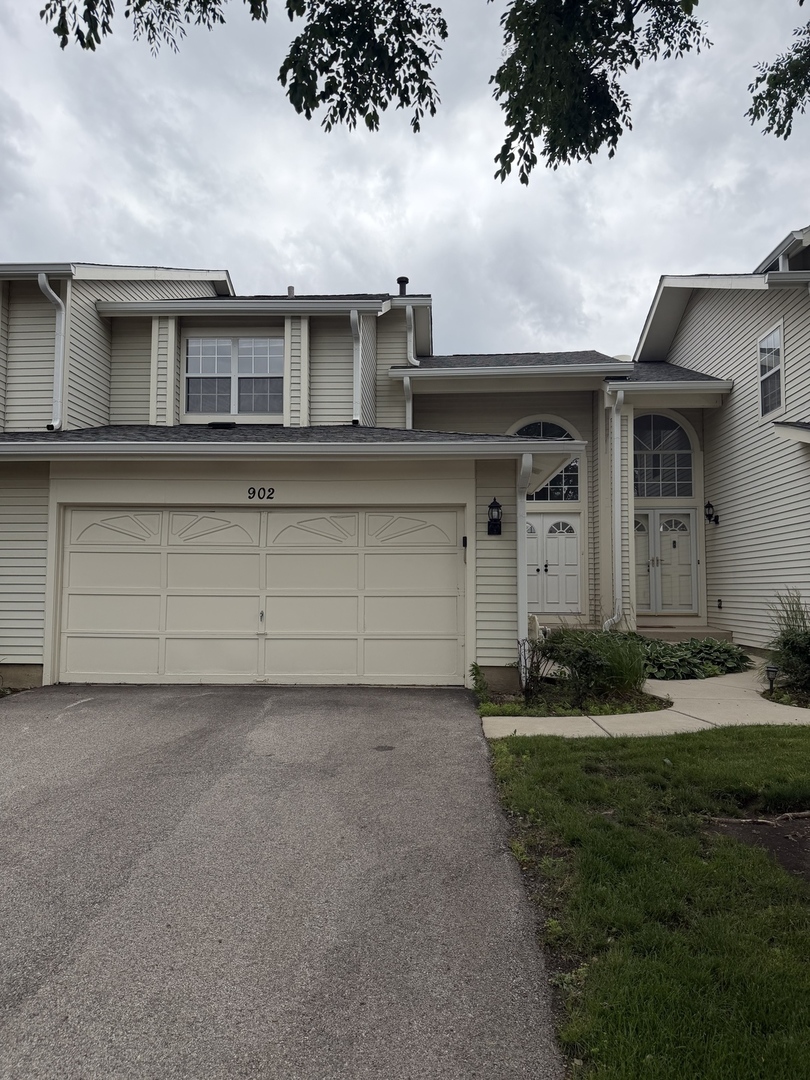 902 Sturnbridge Court, Schaumburg IL 60173