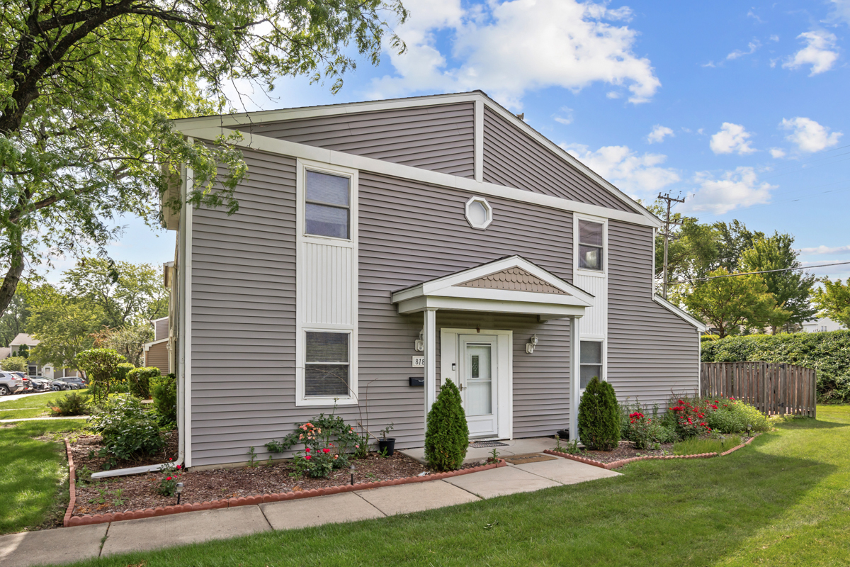 818 Dunbar Court, Schaumburg IL 60194