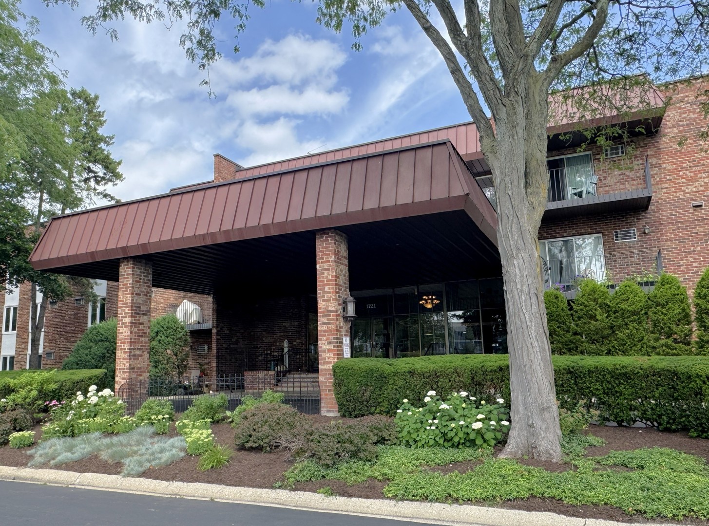 1121 W Ogden Avenue Unit 157, Naperville IL 60563