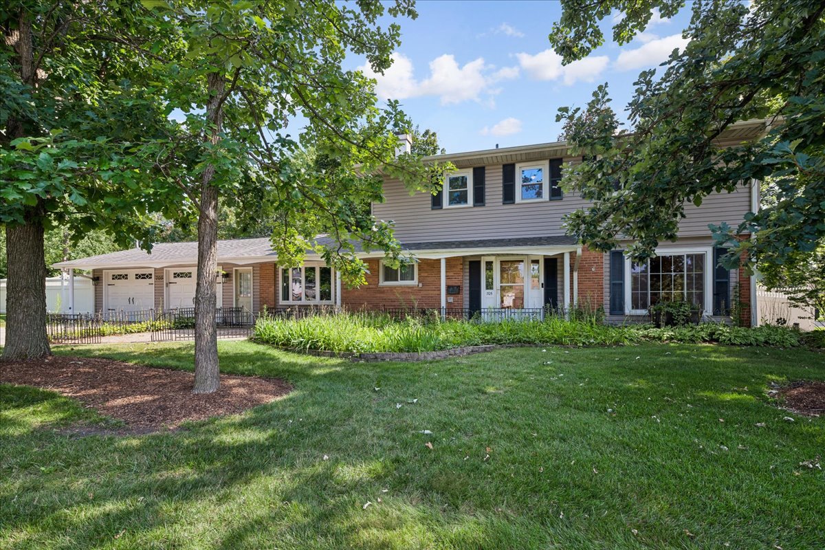 705 Northview Lane, Hoffman Estates IL 60169