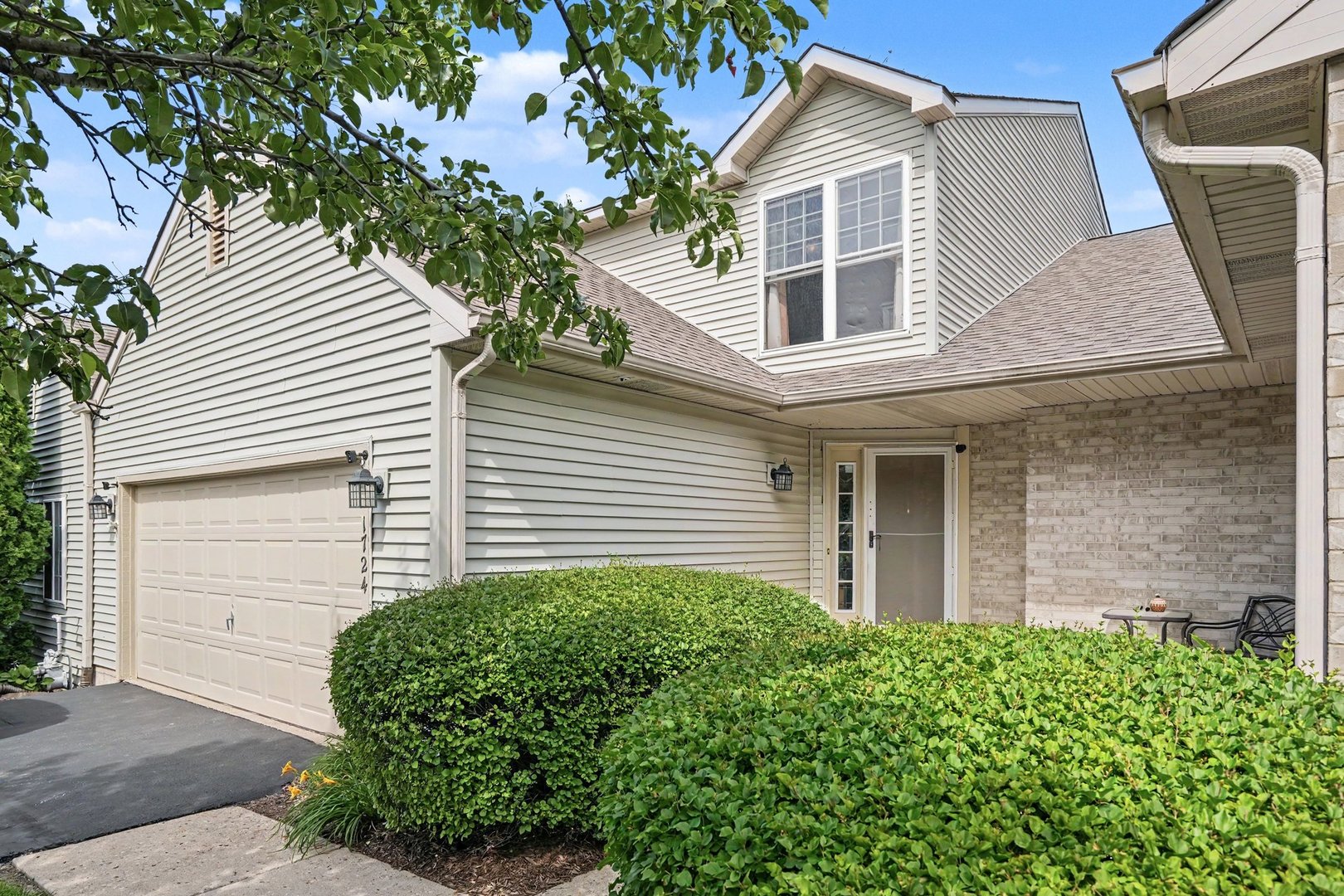 1724 Court Street, Mchenry IL 60051