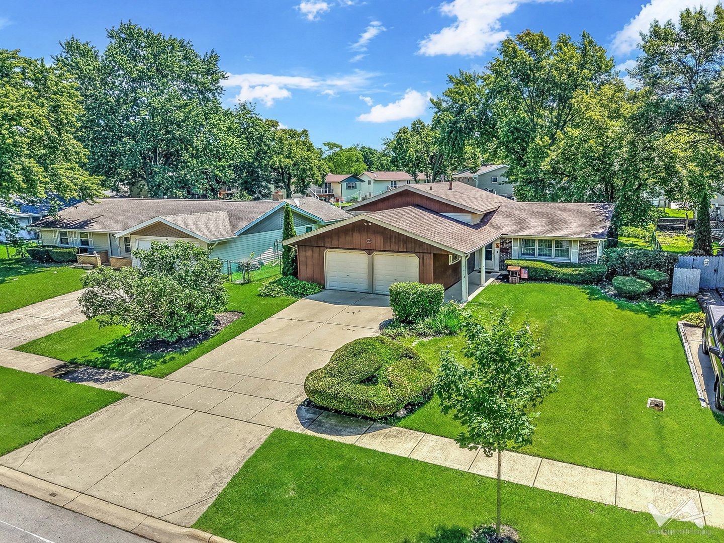 135 Jeffery Lane, Schaumburg IL 60193