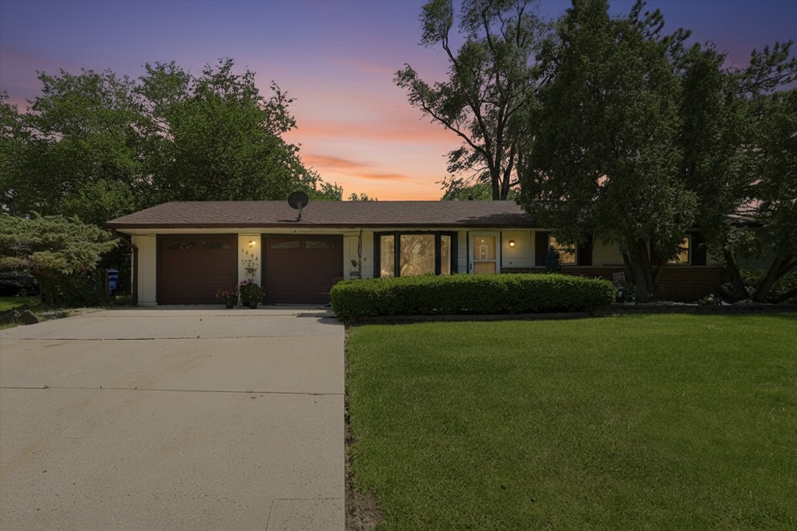 1509 Chatham Lane, Schaumburg IL 60193
