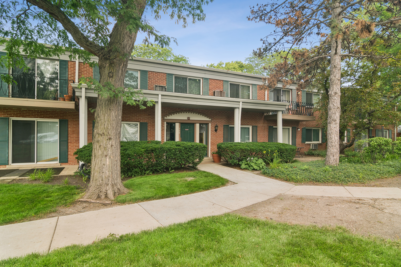 706 E Algonquin Road Unit K204, Arlington Heights IL 60005