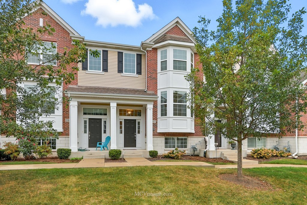 2967 Madison Drive, Naperville IL 60564