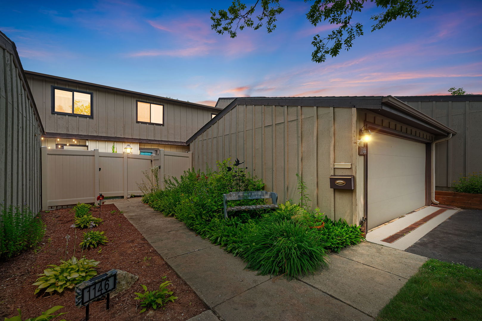 1144 Florimond Drive, Elgin IL 60123