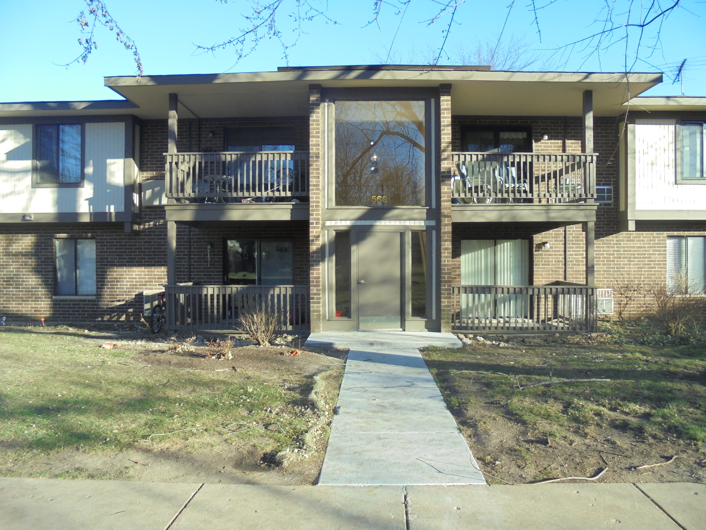 566 Somerset Lane Unit 2, Crystal Lake IL 60014