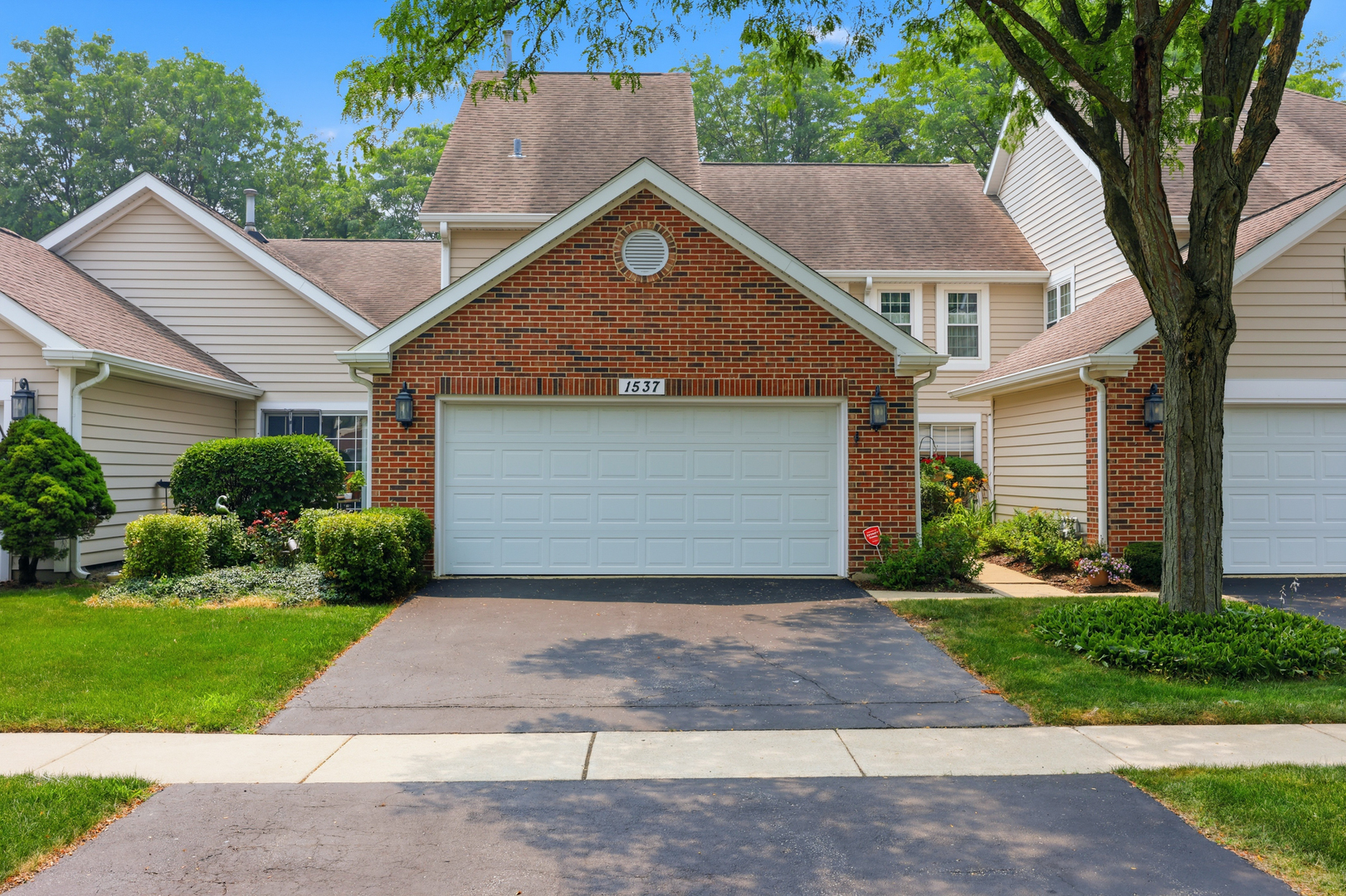 1537 Stevens Drive, Schaumburg IL 60173