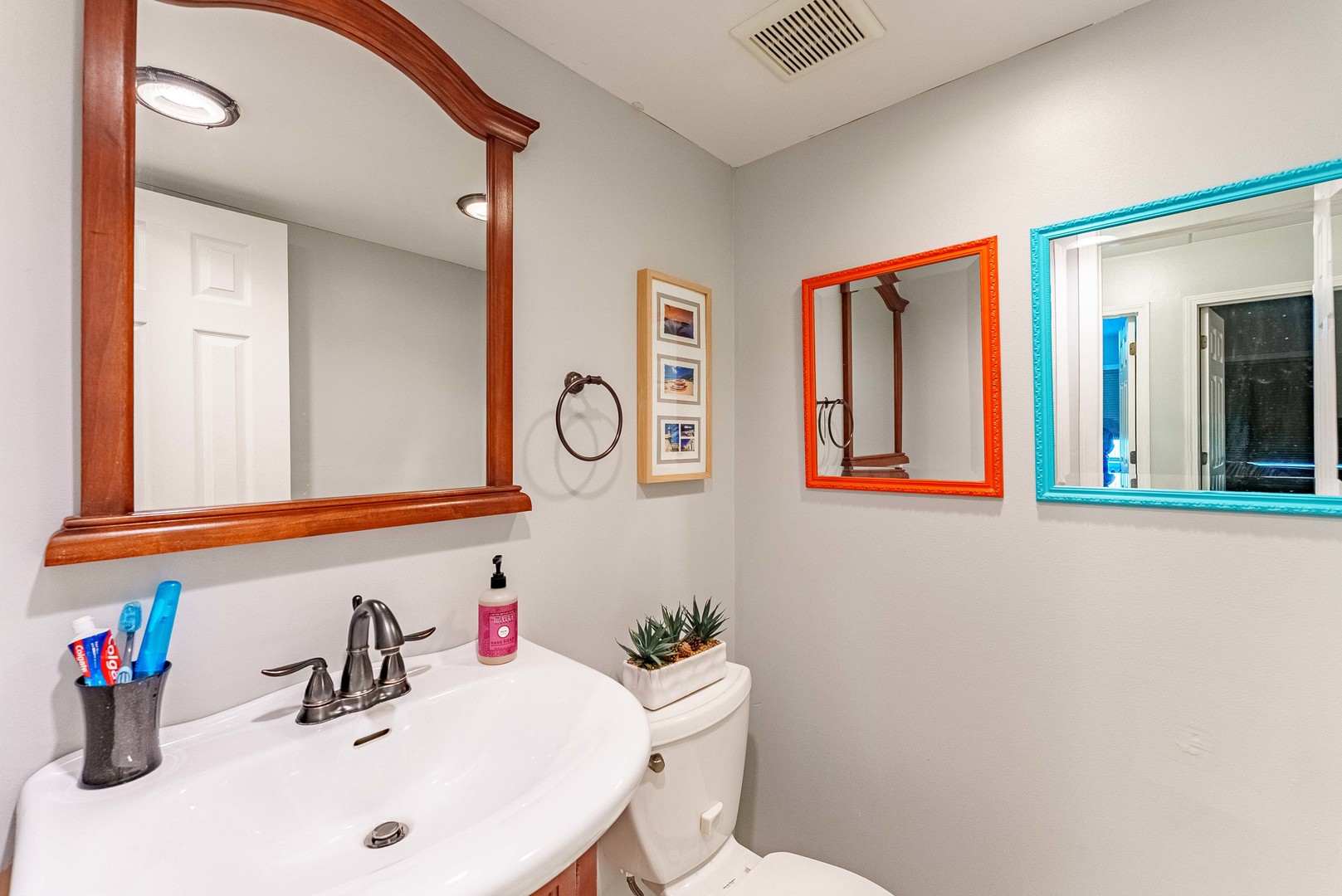 208 E Bailey Road Unit H, Naperville IL 60565