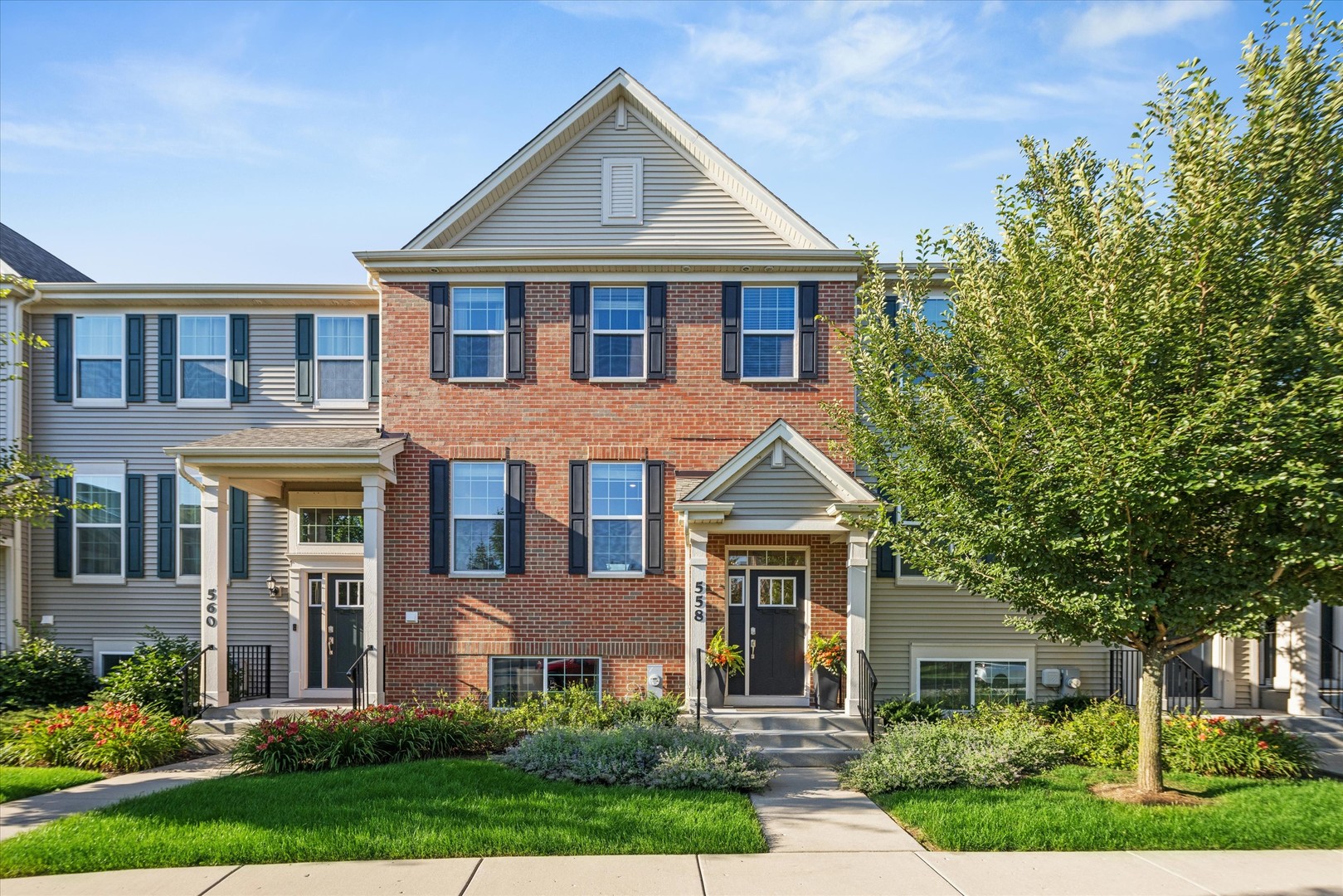 558 Cimmaron Circle, Crystal Lake IL 60012
