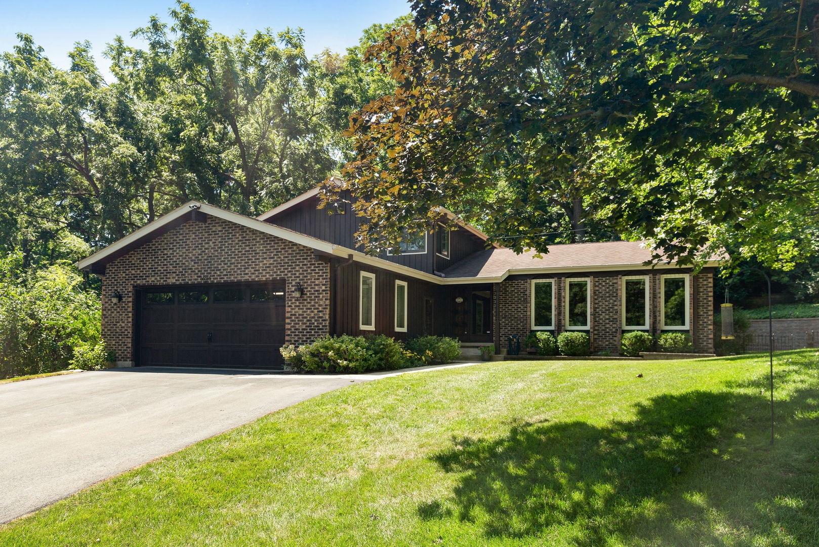 1124 Crane Drive, Sleepy Hollow IL 60118