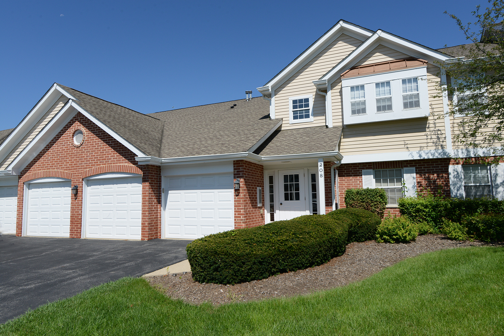 208 Winnsboro Court Unit A, Schaumburg IL 60193