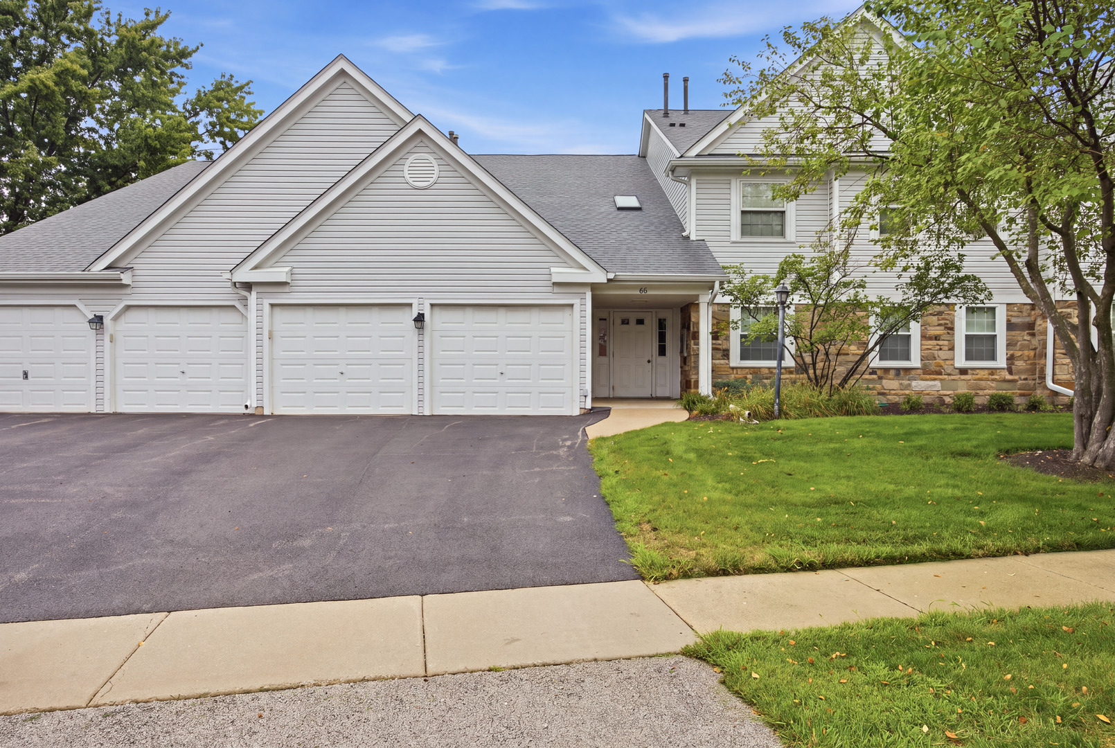 66 Beechmont Court Unit Z1, Schaumburg IL 60193