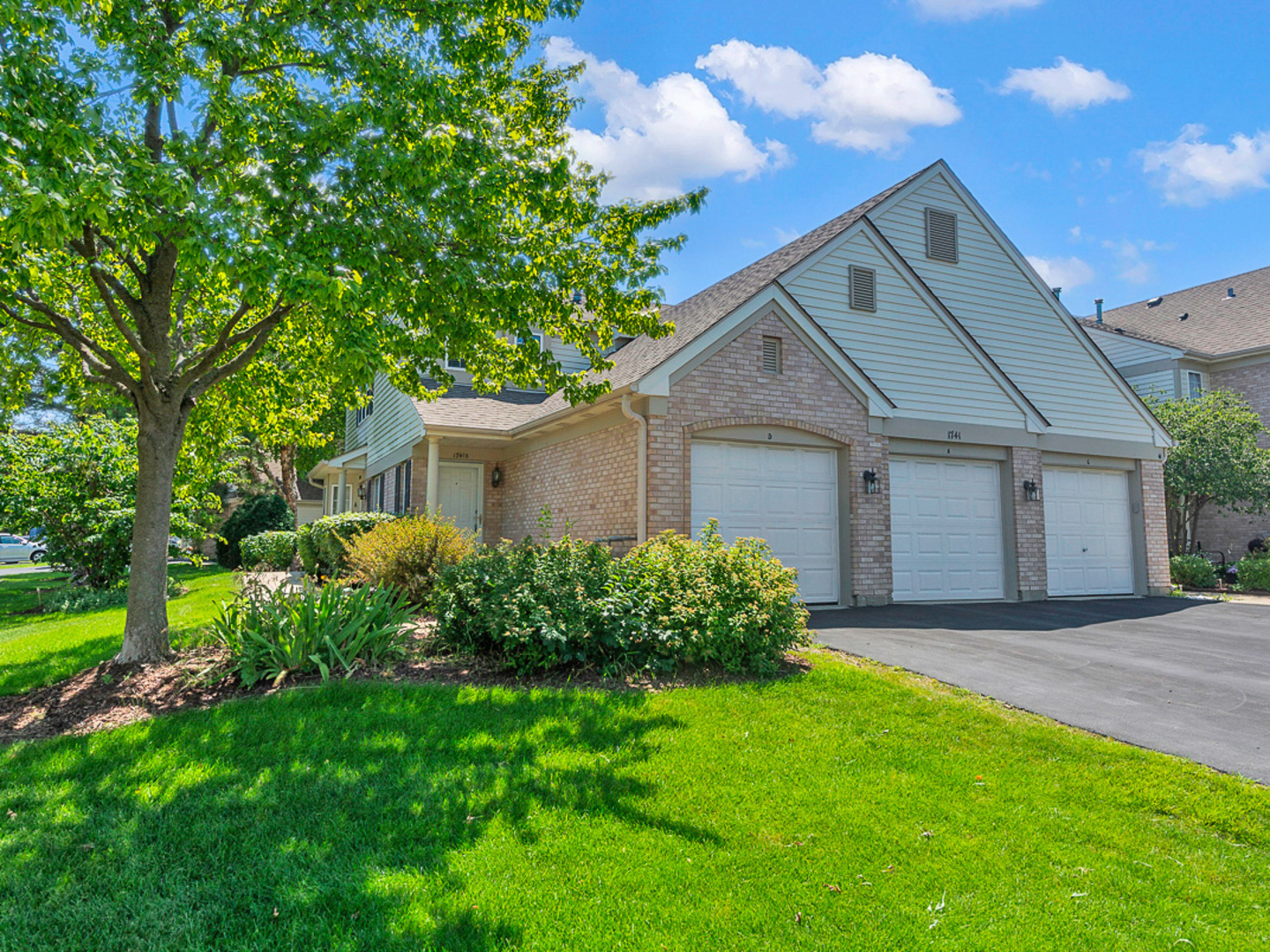 1741 Heron Avenue Unit D, Schaumburg IL 60193