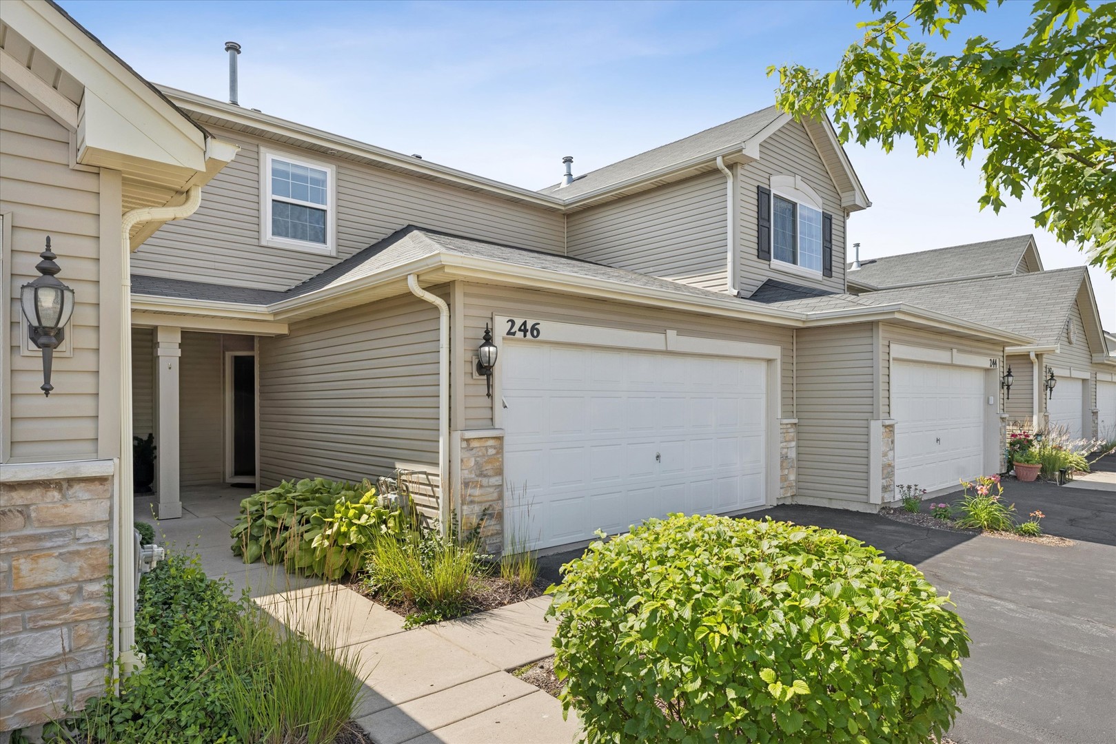 246 Wildmeadow Lane, Woodstock IL 60098