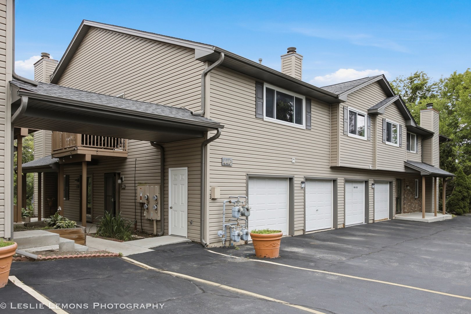 446 Valley Drive Unit 201, Naperville IL 60563