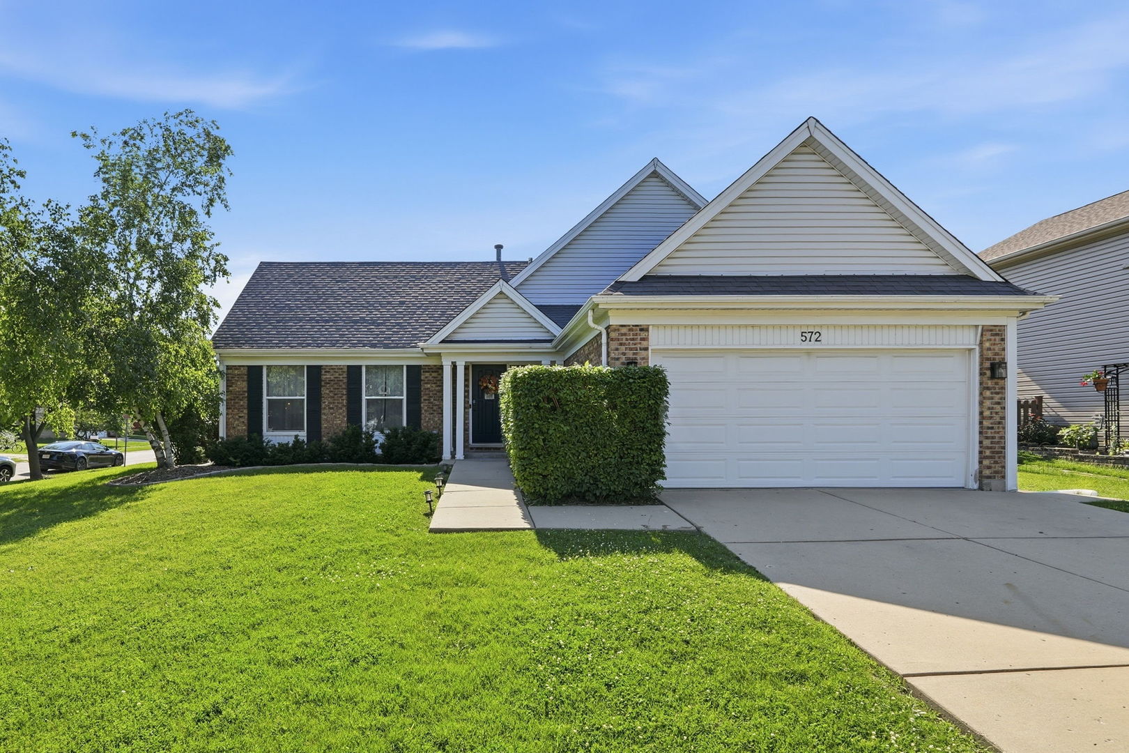 572 N Walnut Lane, Schaumburg IL 60194