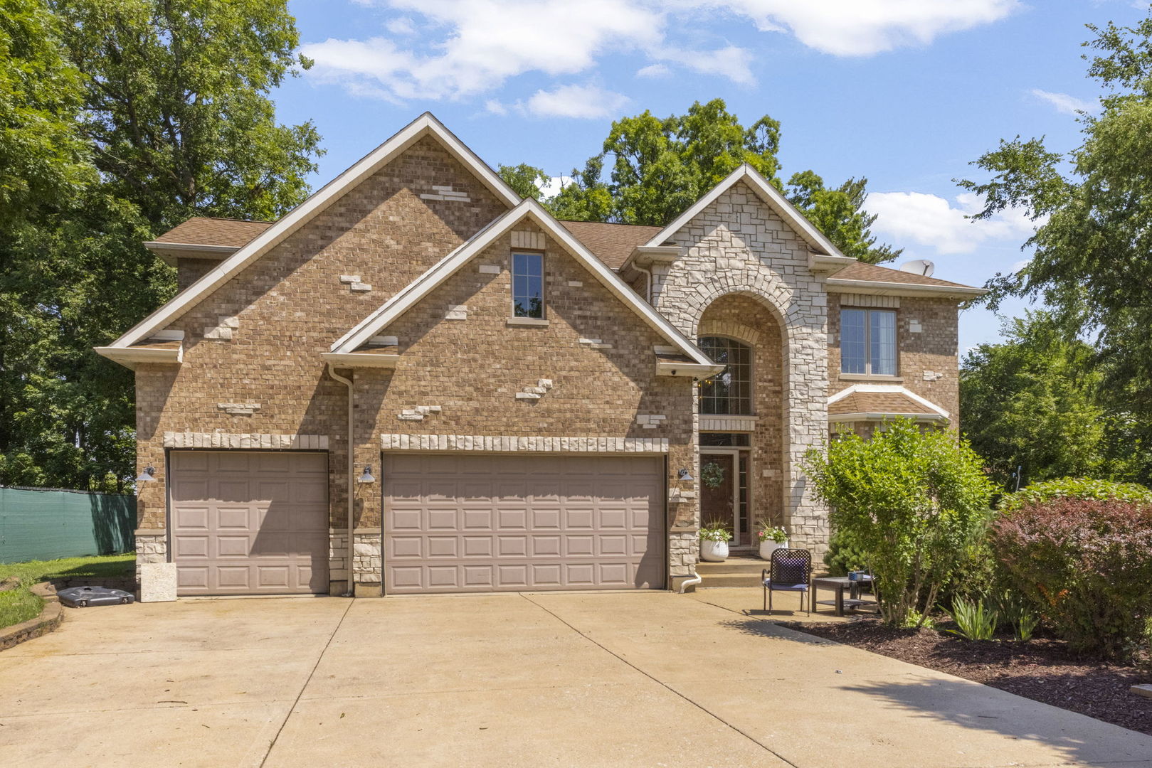 34W624 Courier Avenue, St. Charles IL 60174
