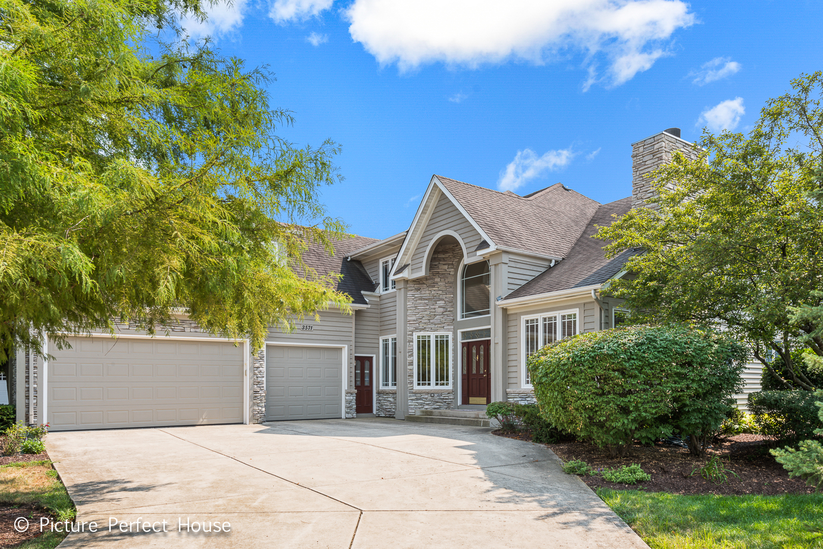 3571 SCOTTSDALE Circle, Naperville IL 60564