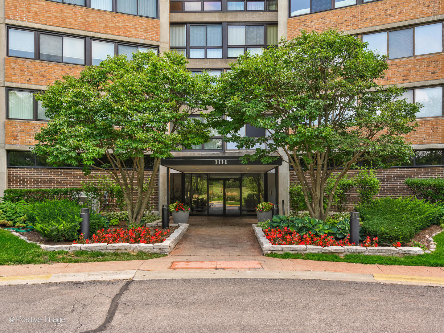 101 Bar Harbour Road Unit 2M, Schaumburg IL 60193