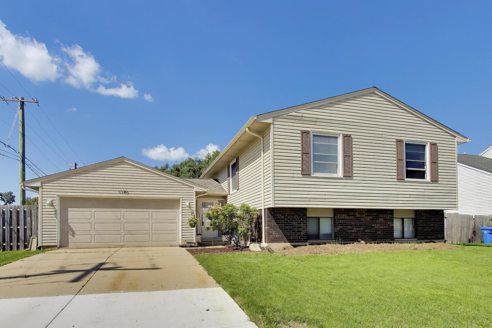 1180 Sunbury Road, South Elgin IL 60177
