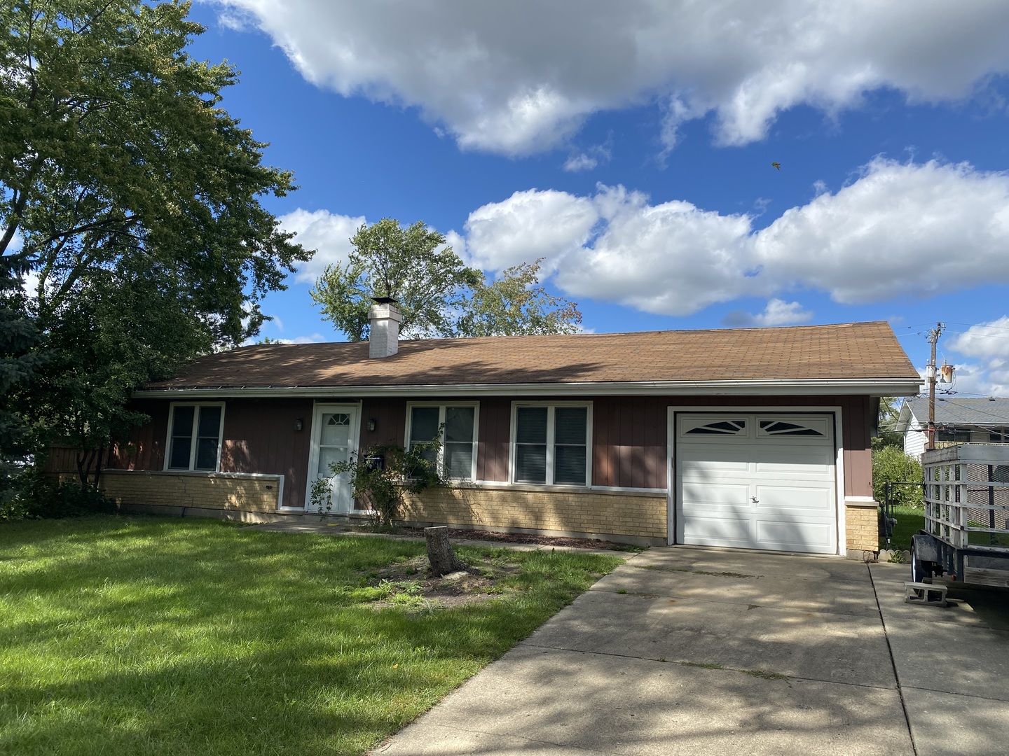 1530 Hassell Road, Hoffman Estates IL 60169