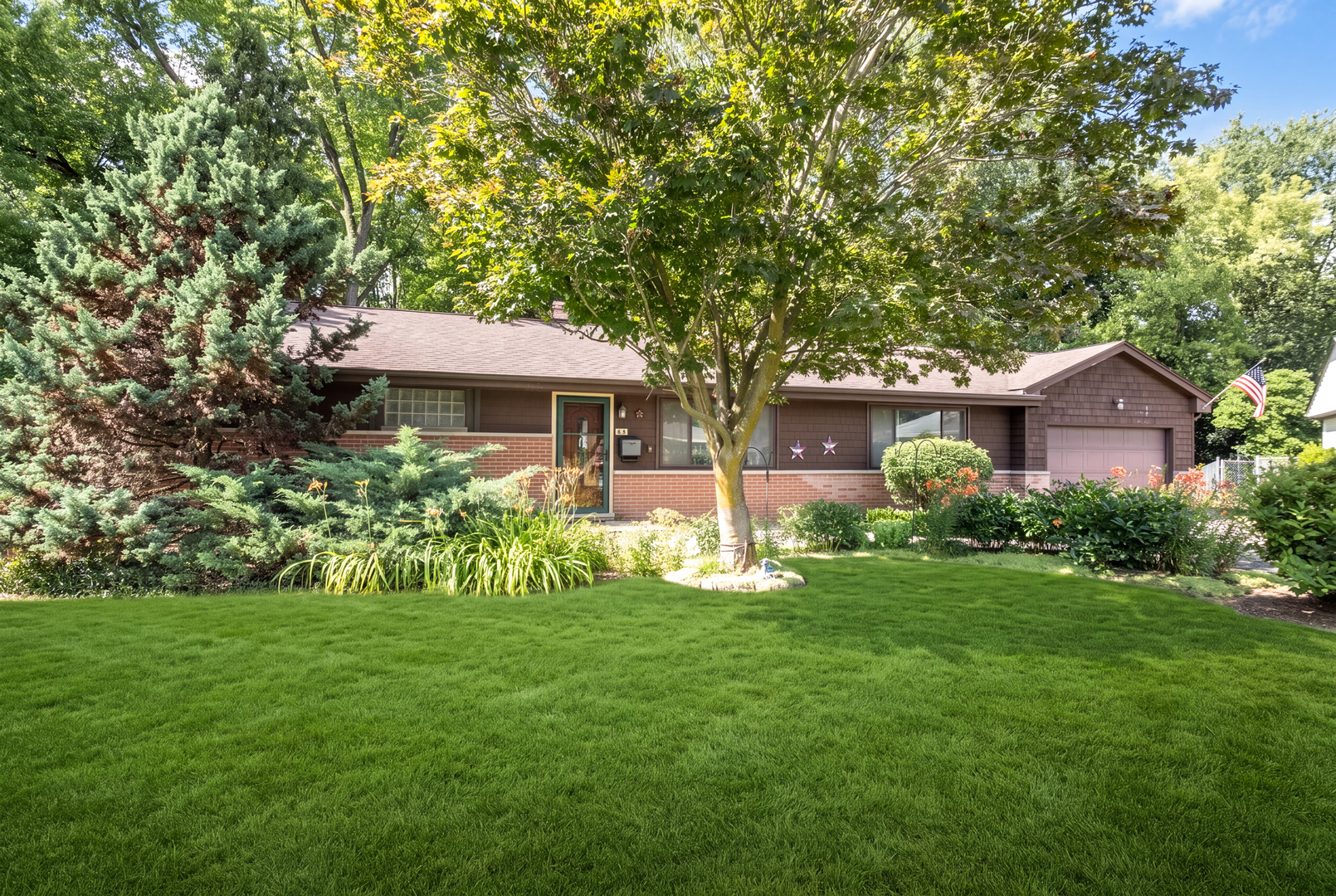 10 Hollycourt Terrace, Lake Zurich IL 60047