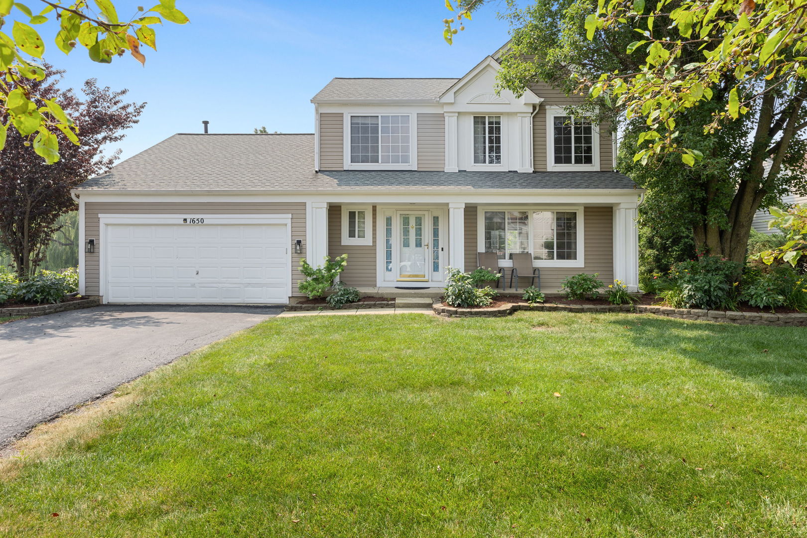 1650 Charlotte Circle, Naperville IL 60564