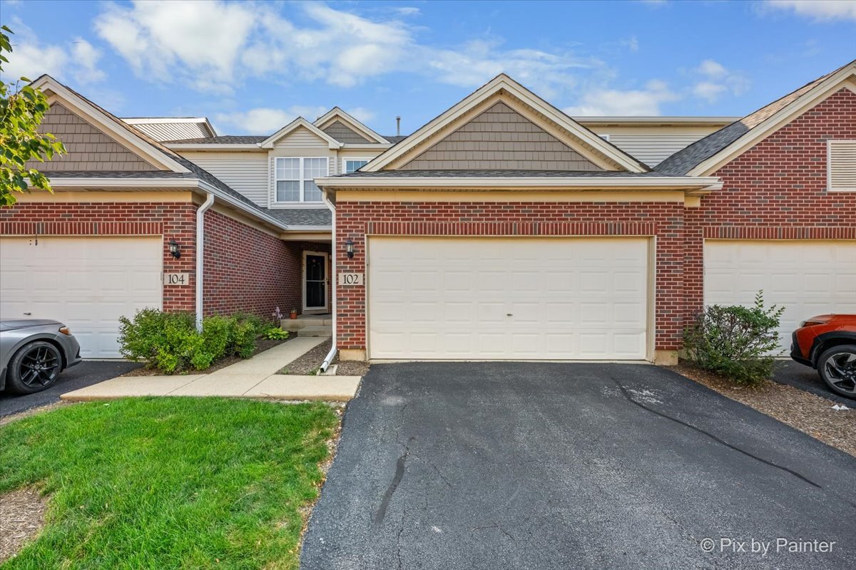 102 Neutrenton Avenue, Elgin IL 60120