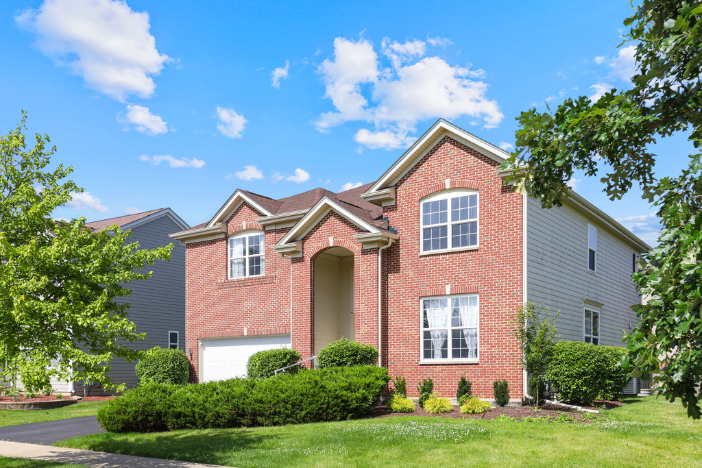 2900 Kelly Drive, Elgin IL 60124