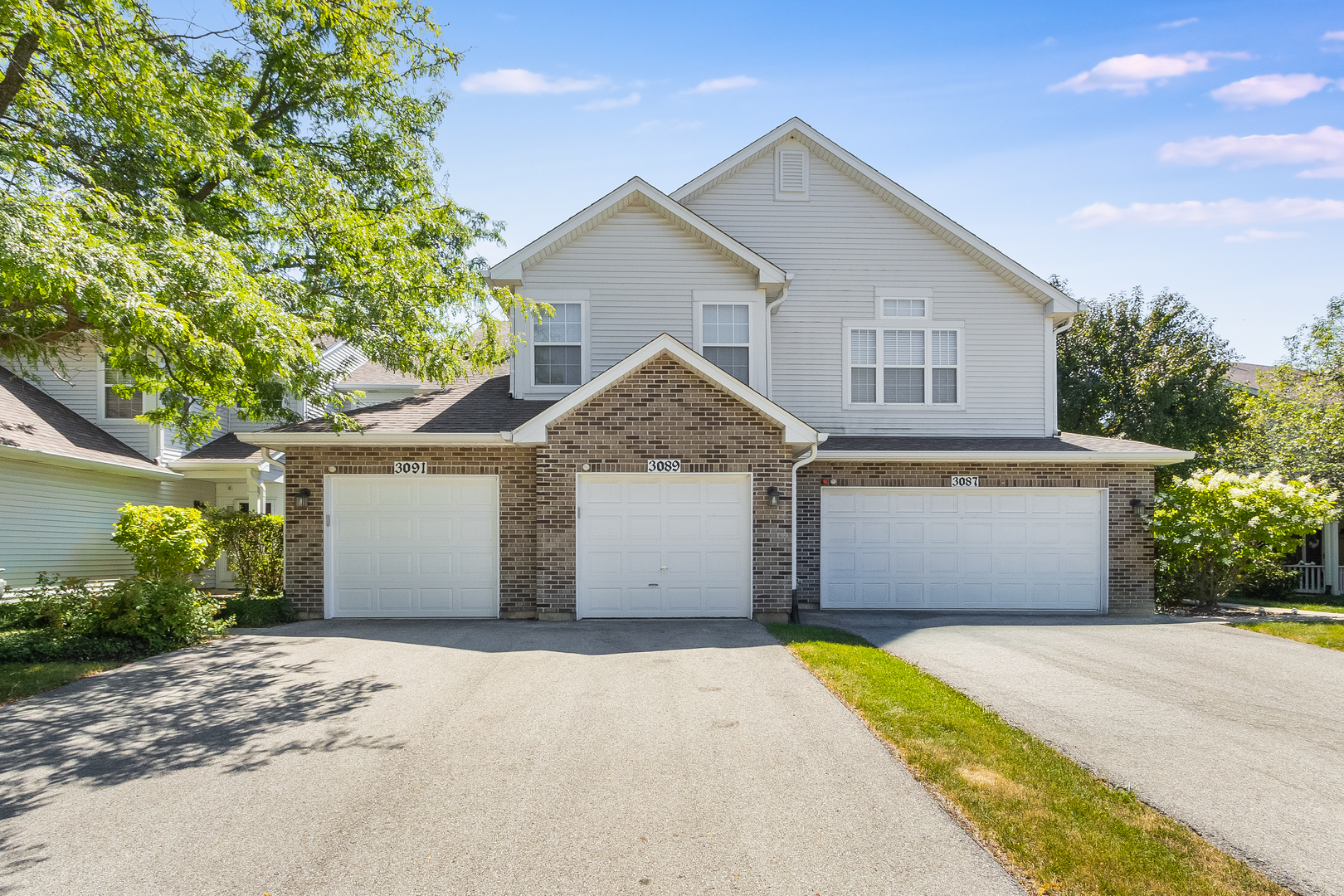 3089 Kentshire Circle Unit 3089, Naperville IL 60564