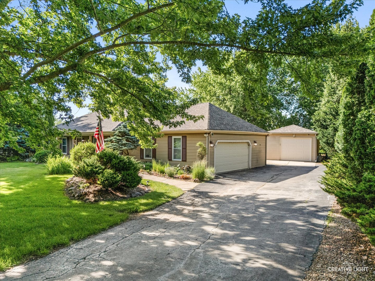 44W043 Fox Wilds Drive, St. Charles IL 60175