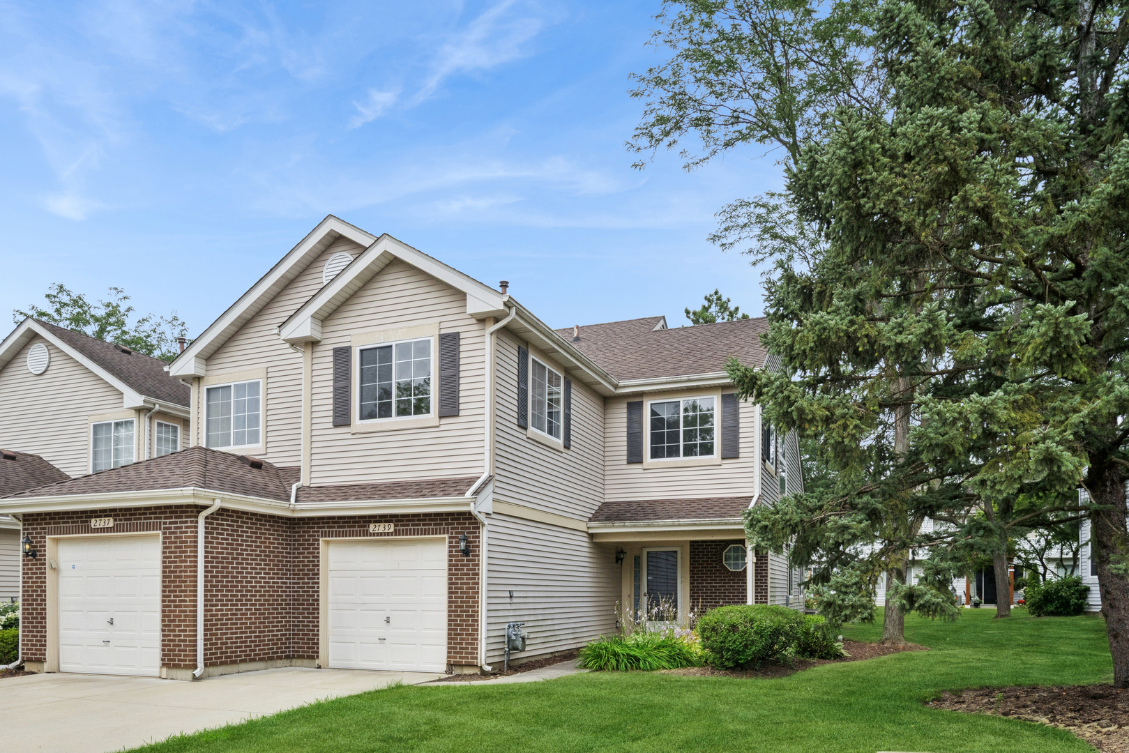 2739 Odlum Drive, Schaumburg IL 60194