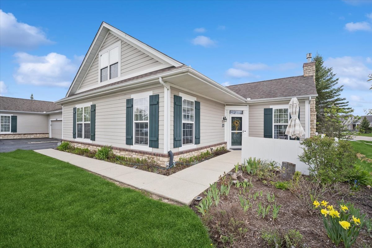 640 Schumann Street, Woodstock IL 60098