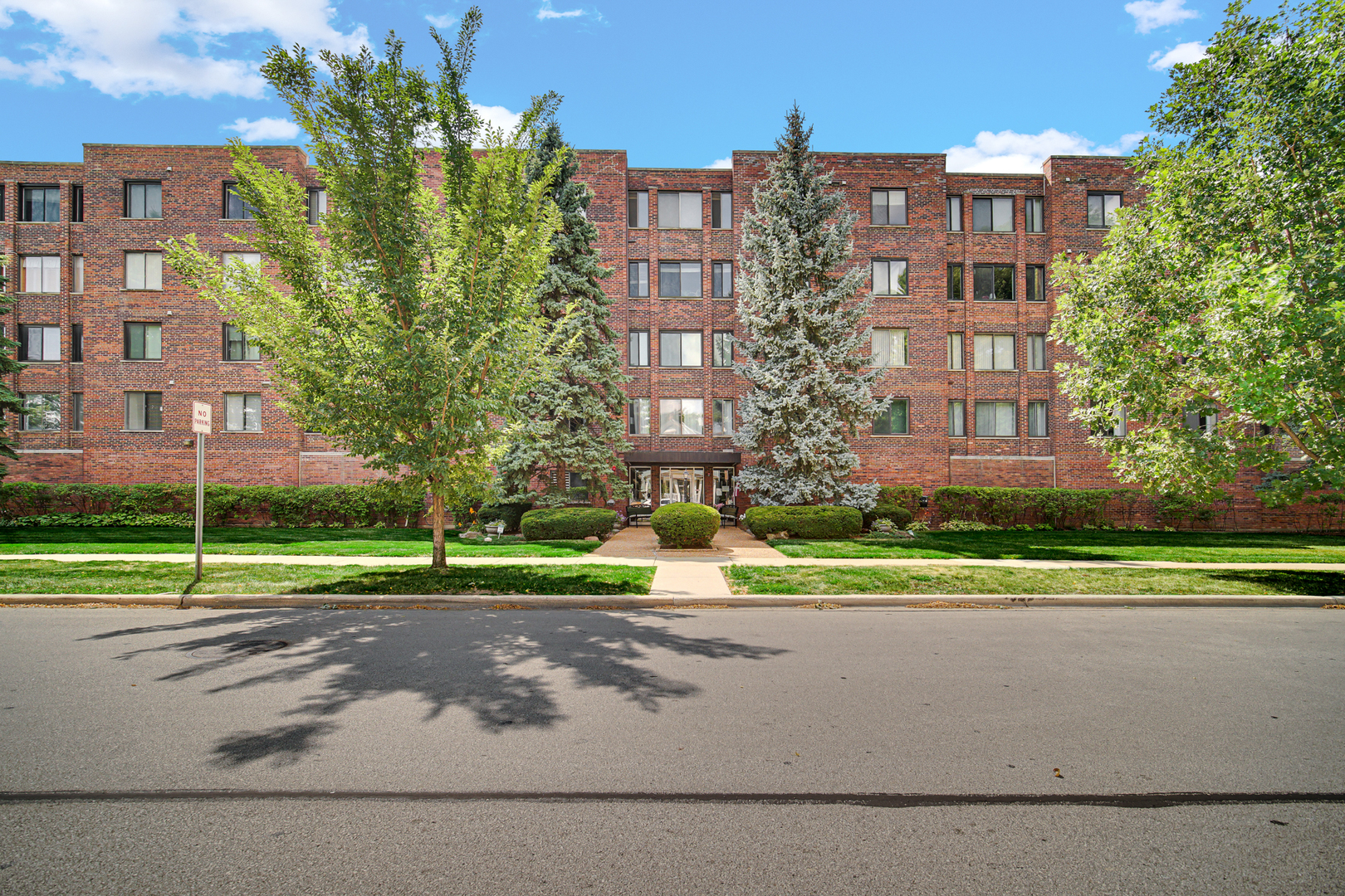 110 S Dunton Avenue Unit 2E, Arlington Heights IL 60005