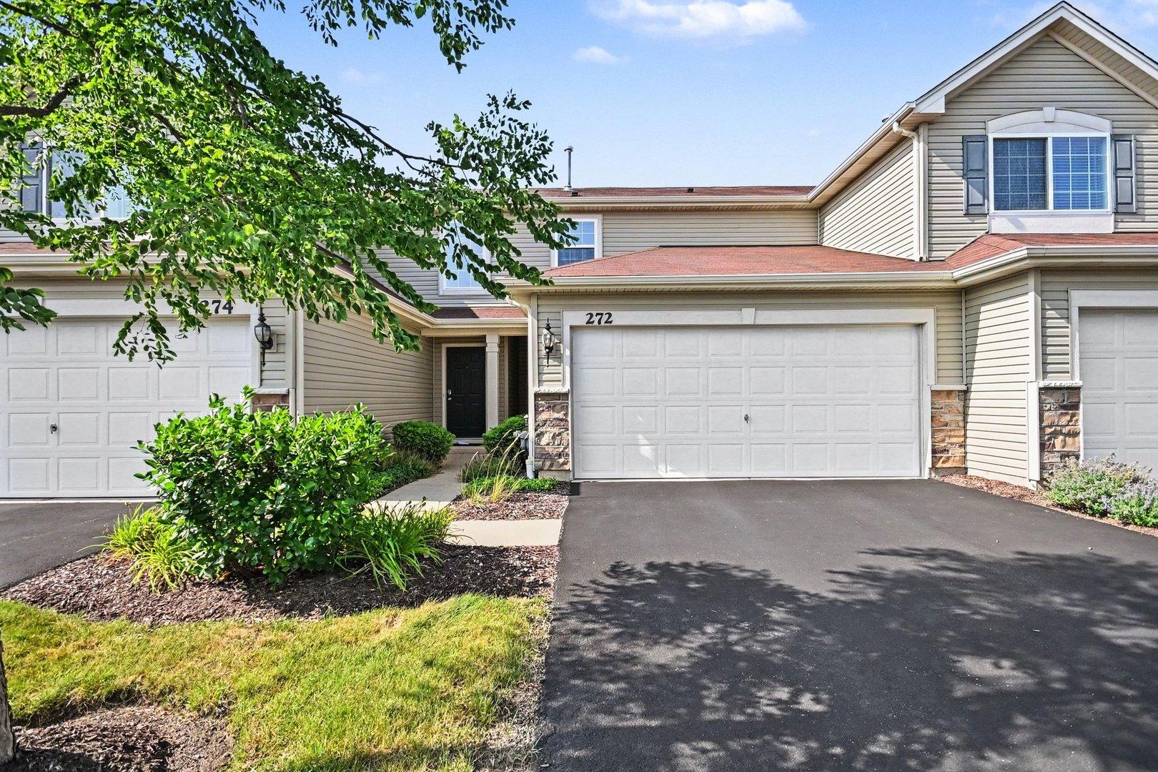 272 Wildmeadow Lane, Woodstock IL 60098