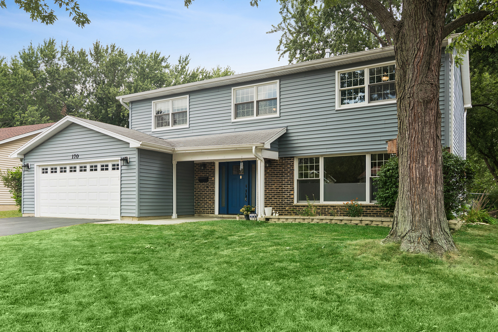 170 Pebble Creek Drive, Lake Zurich IL 60047