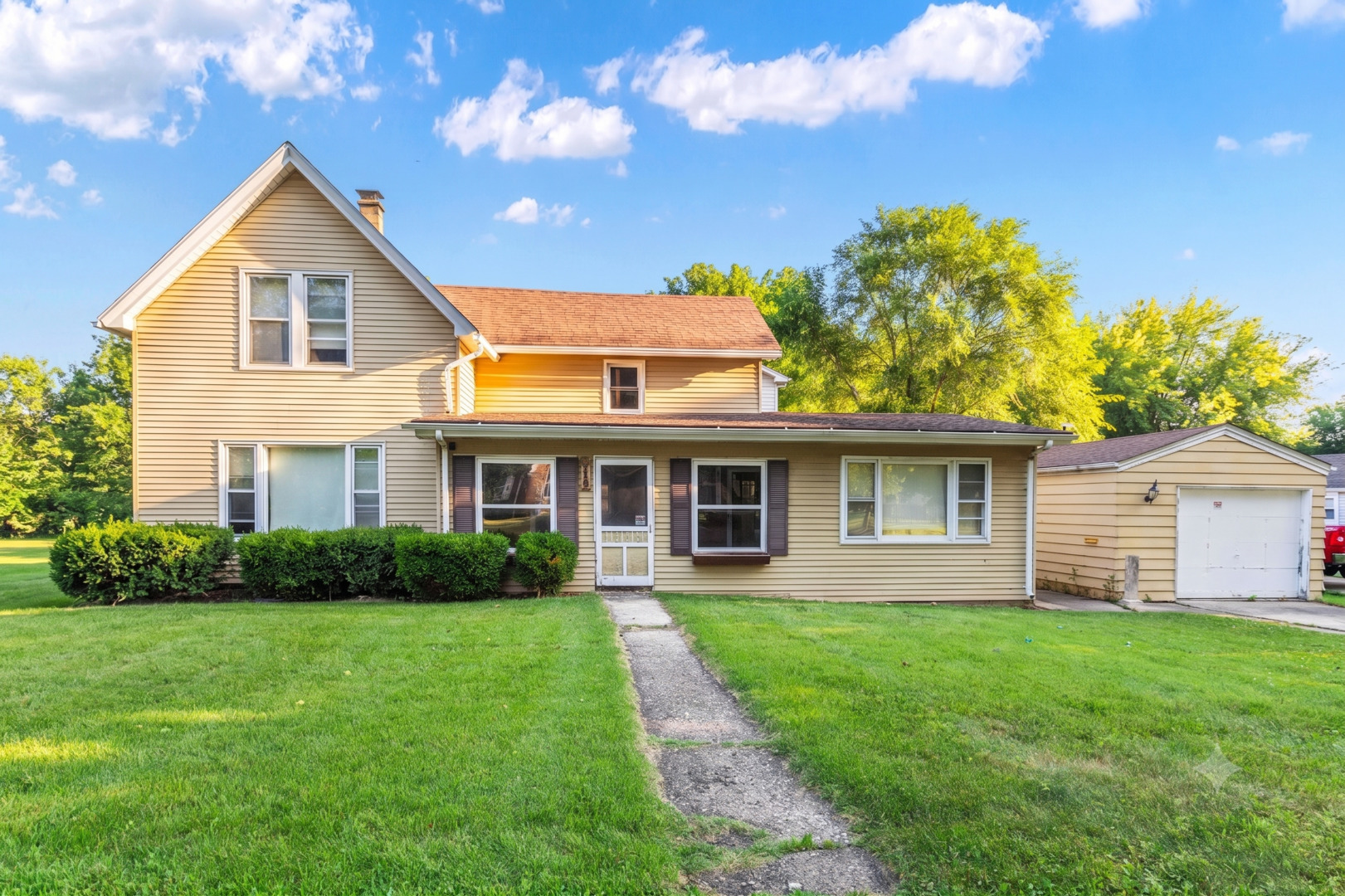 514 Locust Street, Elgin IL 60123