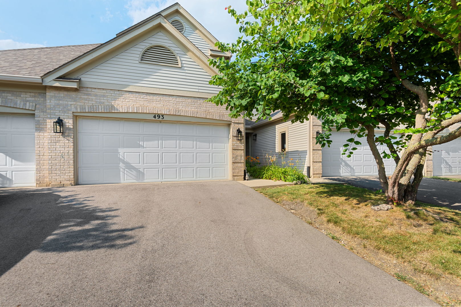 493 Doverton Lane, Fox River Grove IL 60021