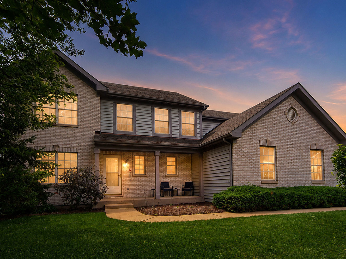 520 Barton Creek Drive, Lake In The Hills IL 60156