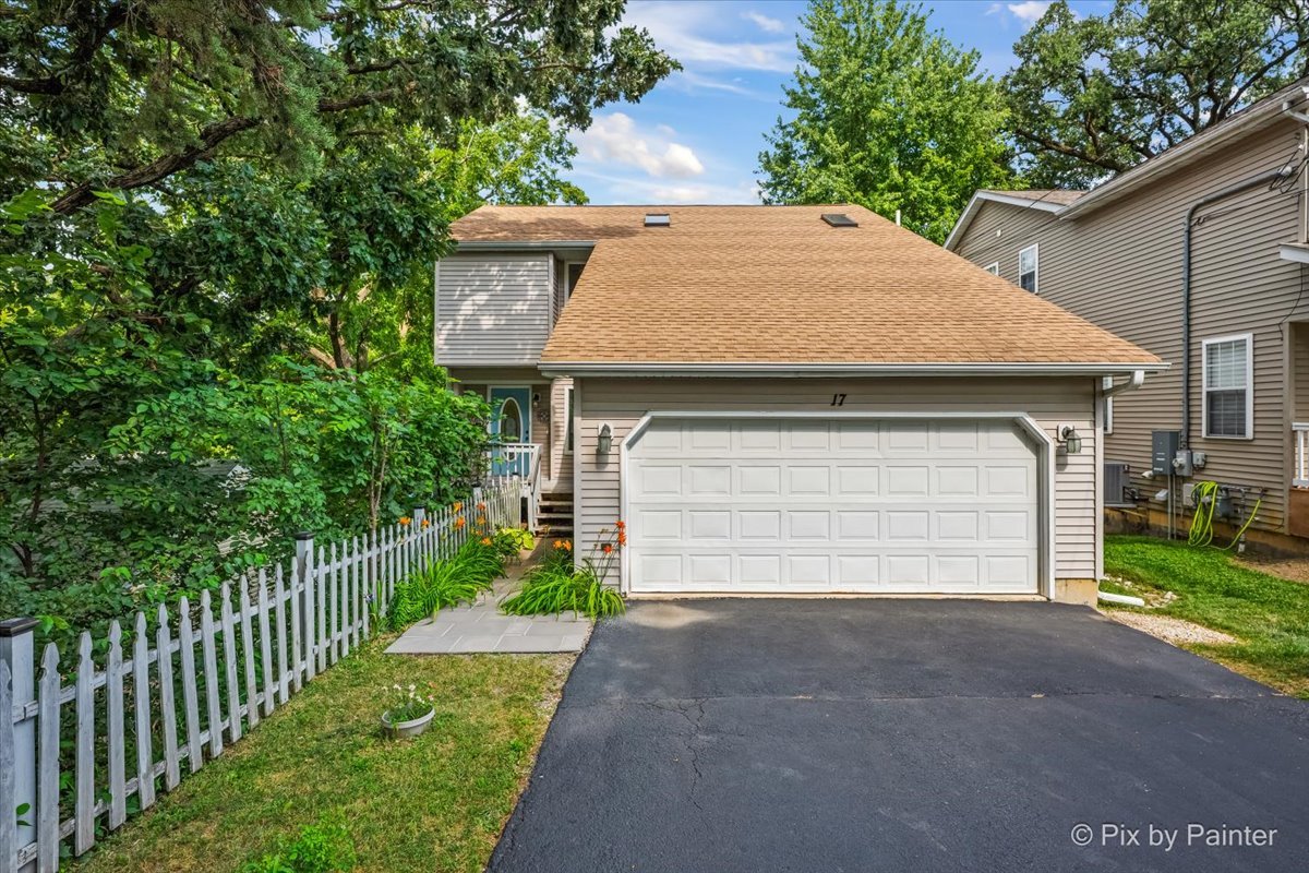 17 Hillcrest Avenue, Fox Lake IL 60020