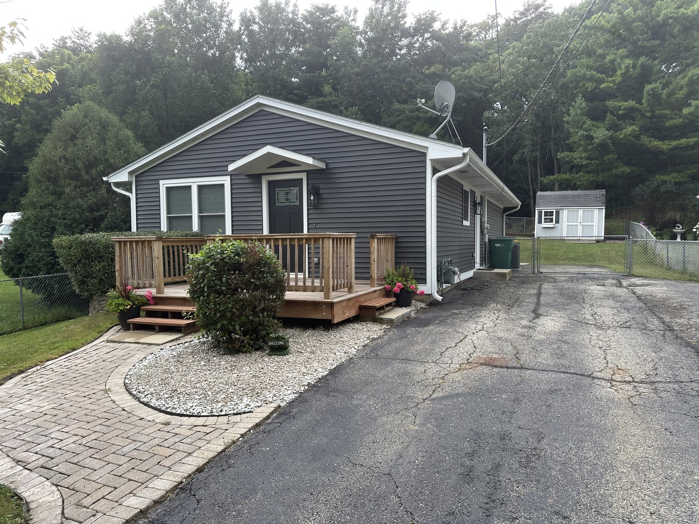 42 S Hickory Avenue, Fox Lake IL 60020