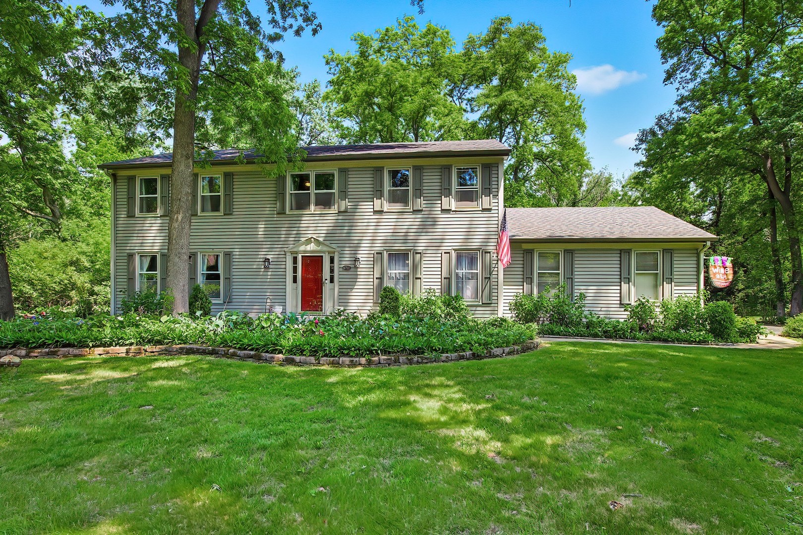 6710 Connecticut Trail, Crystal Lake IL 60012