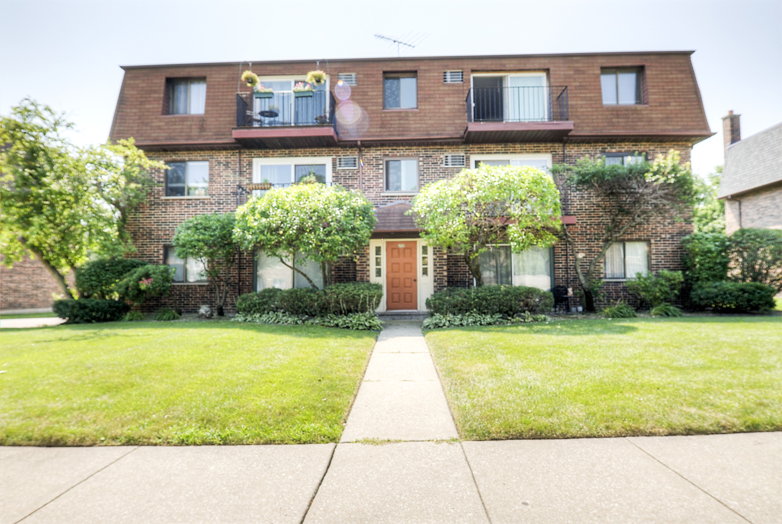 1212 Whispering Hills Court Unit 3B, Naperville IL 60540