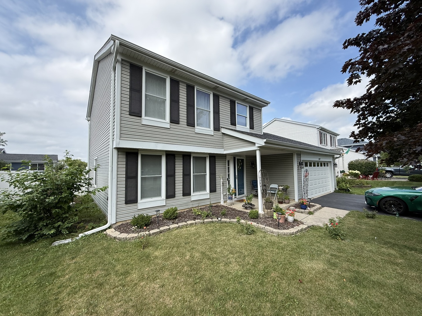 1577 Candlewood Drive, Crystal Lake IL 60014