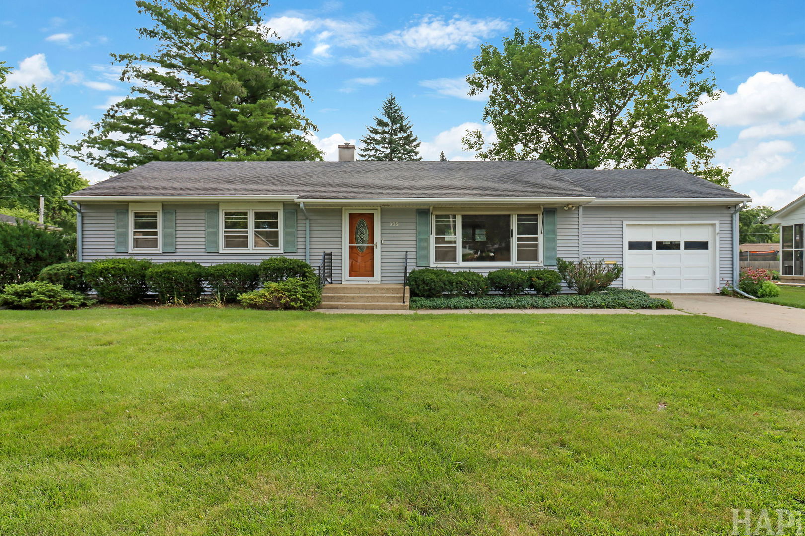 935 Diane Avenue, Elgin IL 60123