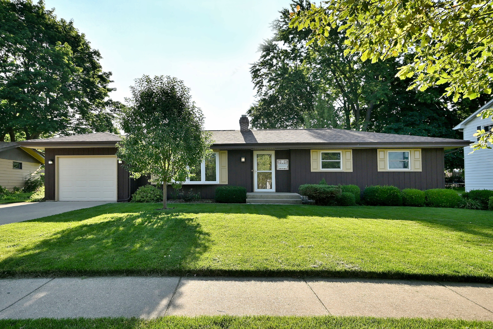 59 S Jane Drive, Elgin IL 60123
