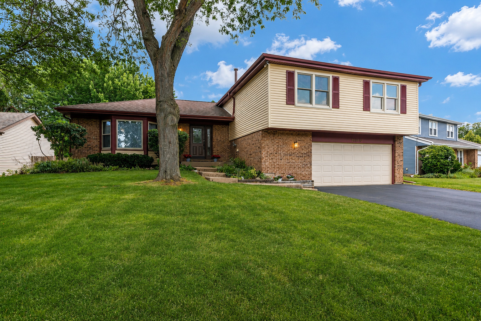 1434 Coral Reef Way, Lake Zurich IL 60047