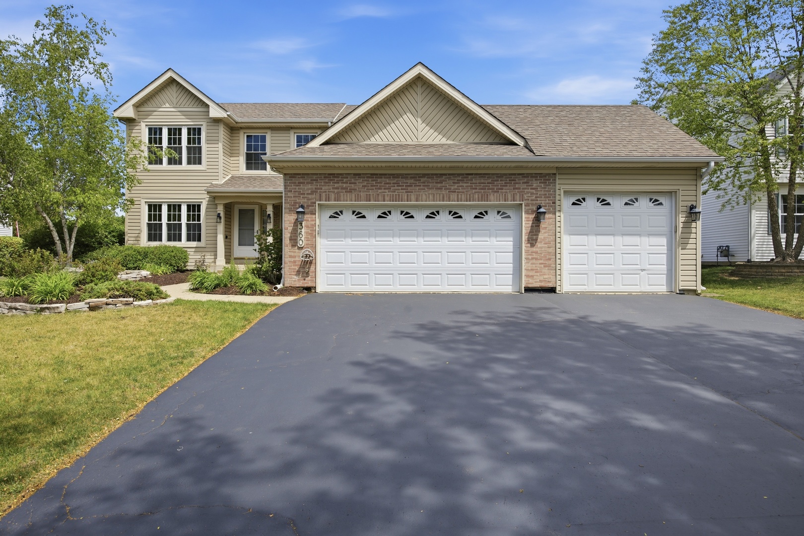 360 Winding Canyon Way, Algonquin IL 60102